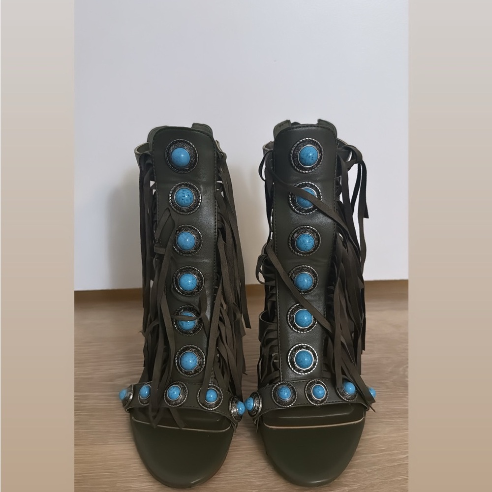 Stylish Olive Green Gladiator Sandals with Blue Accents